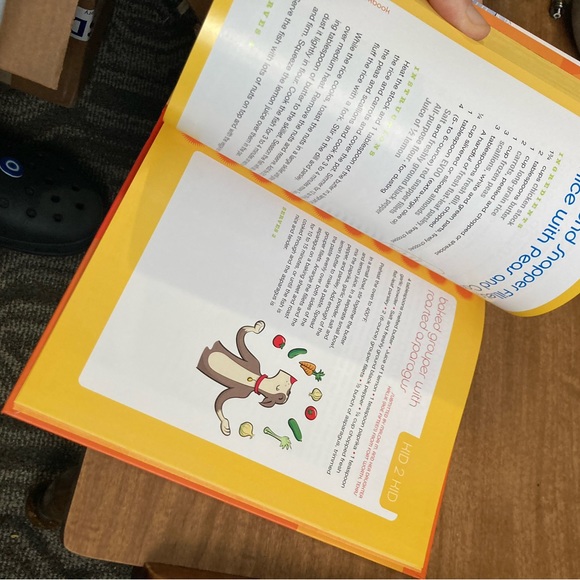 Rachel Ray Yum O! the family cookbook - Picture 3 of 11